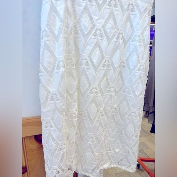 NWT NSR Asymmetrical shoulders cut White dress Sz M - Picture 3 of 5